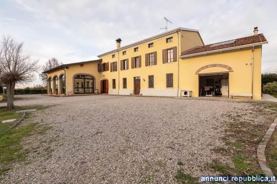 Villa   Viadana Mantova
